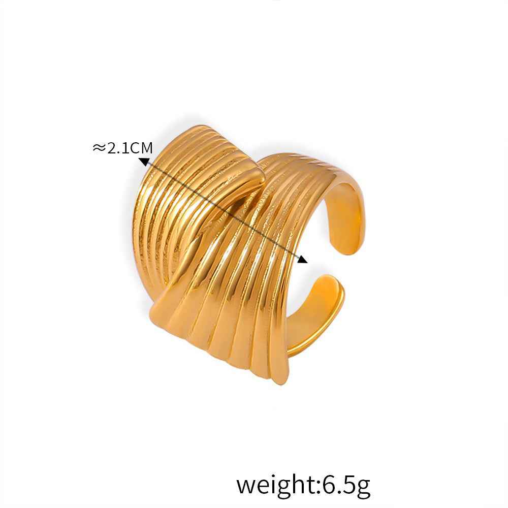 Boucles d’Oreilles Motif Ligne – Minimalisme graphique en Or 18K