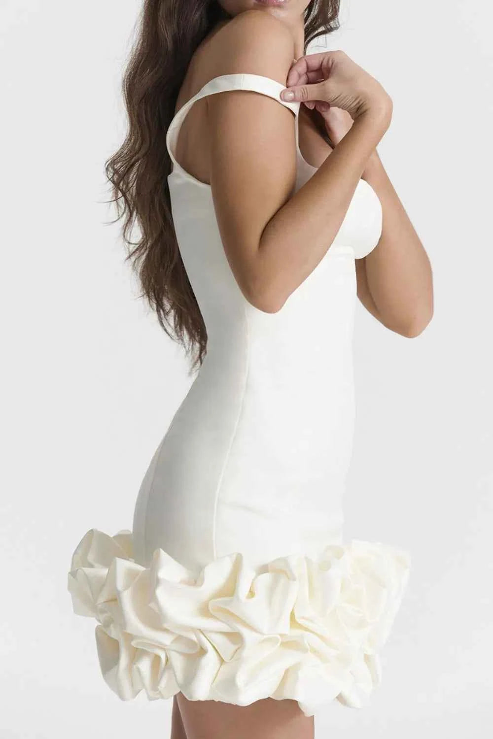 Charme Ruché – Silhouette Carrée Féminine