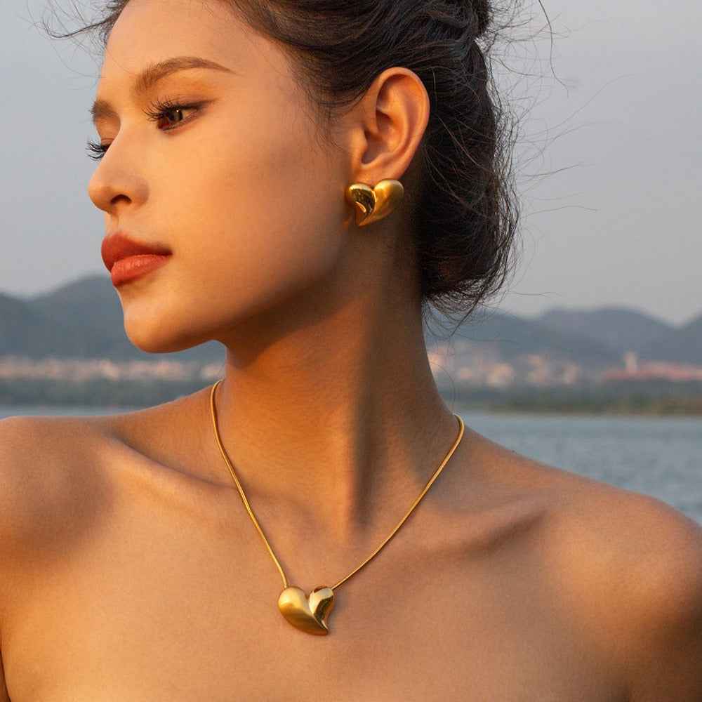 Collier Élégant – Finesse dorée et charme intemporel