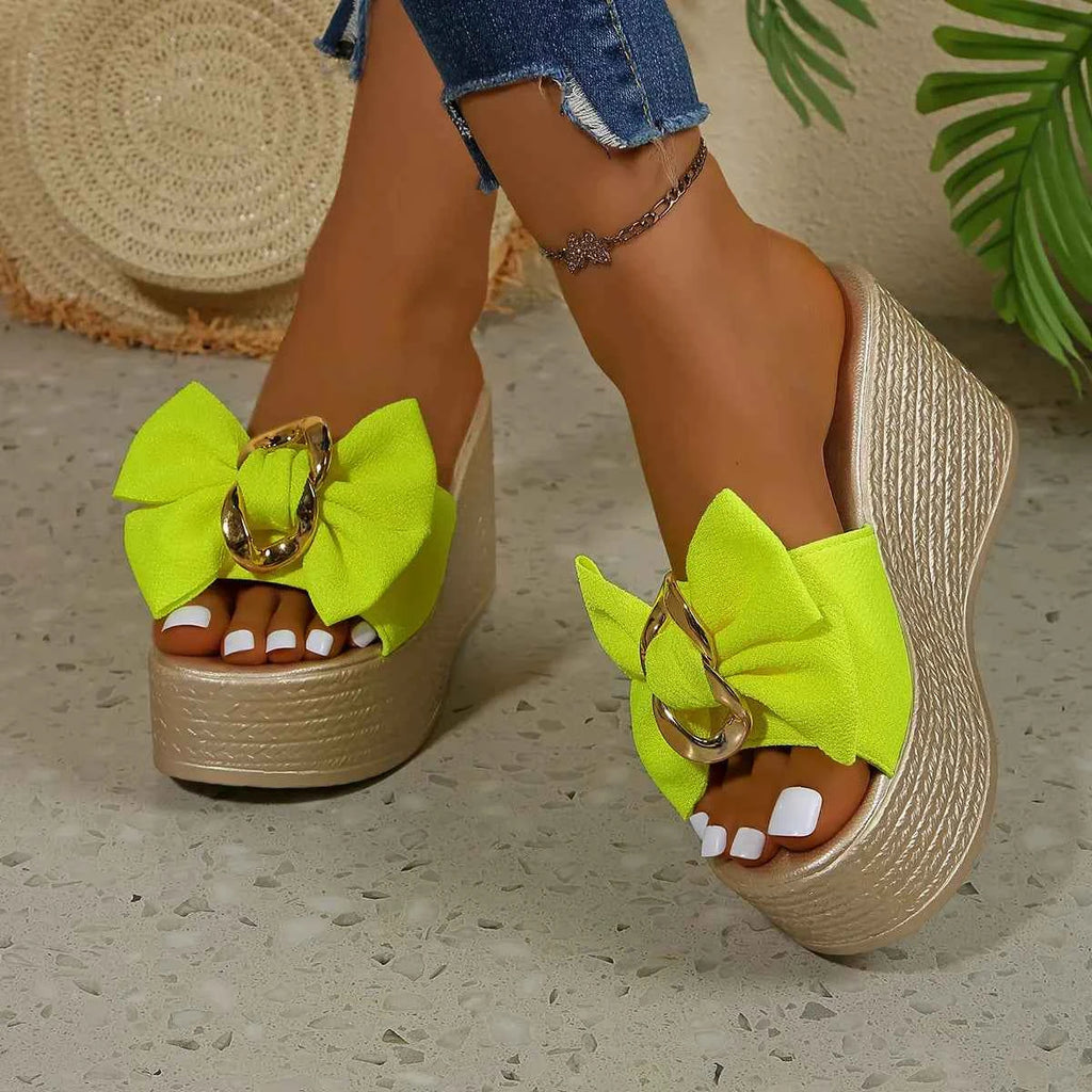 Bow Impact — La sandale qui illumine le pavé