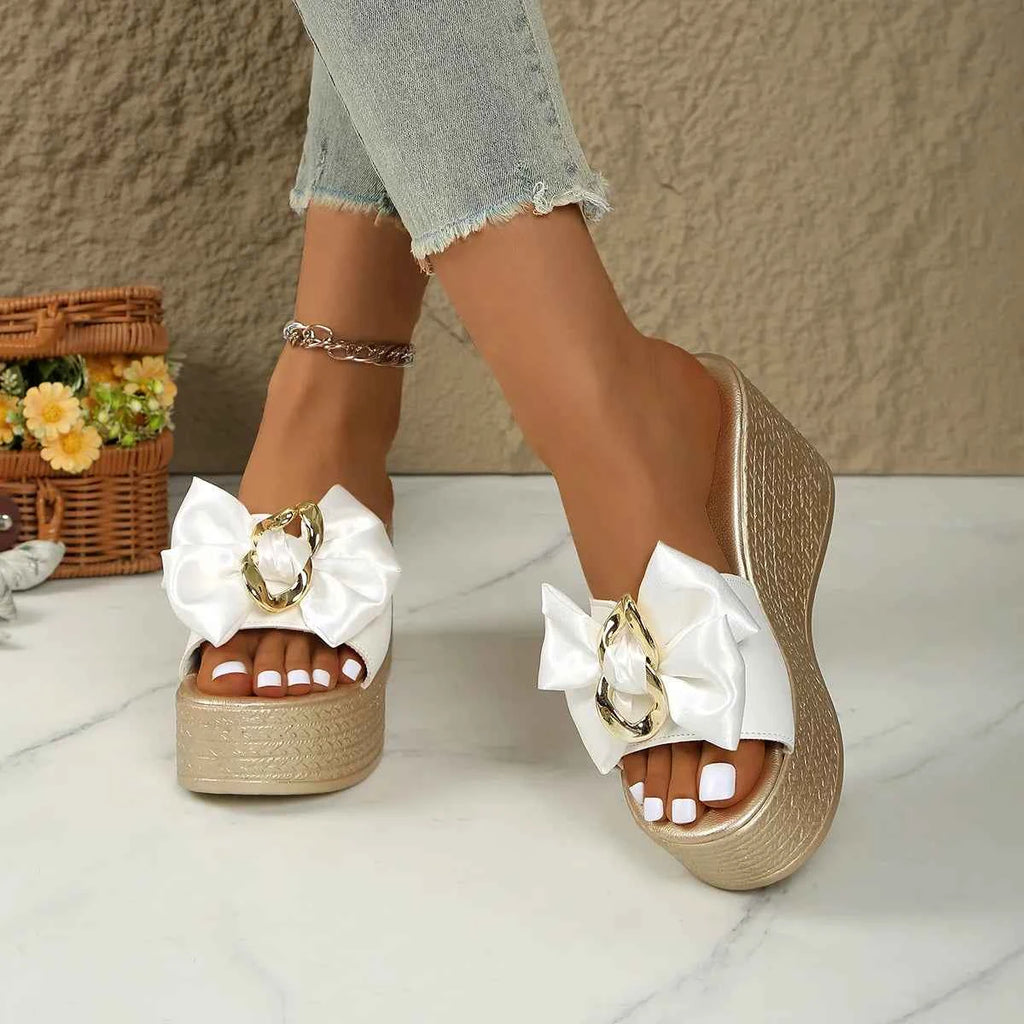 Bow Impact — La sandale qui illumine le pavé