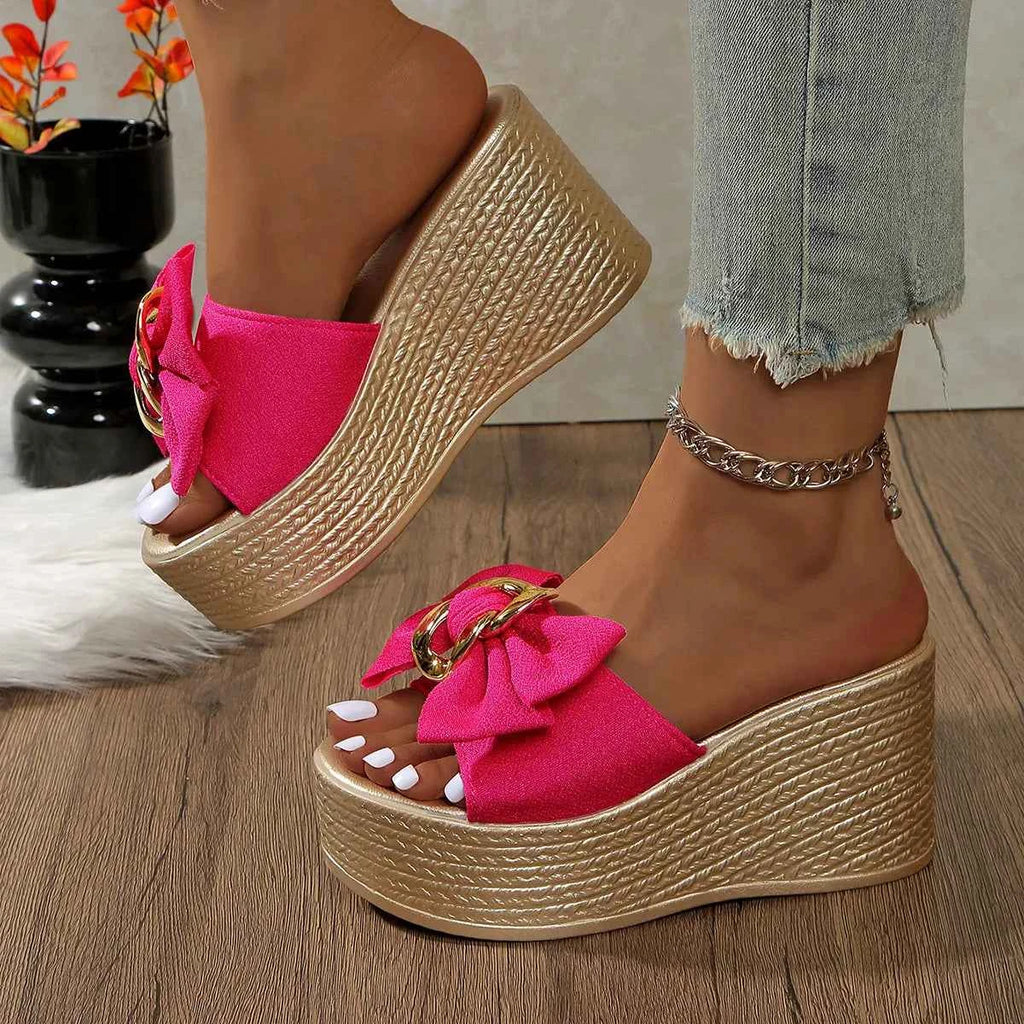 Bow Impact — La sandale qui illumine le pavé