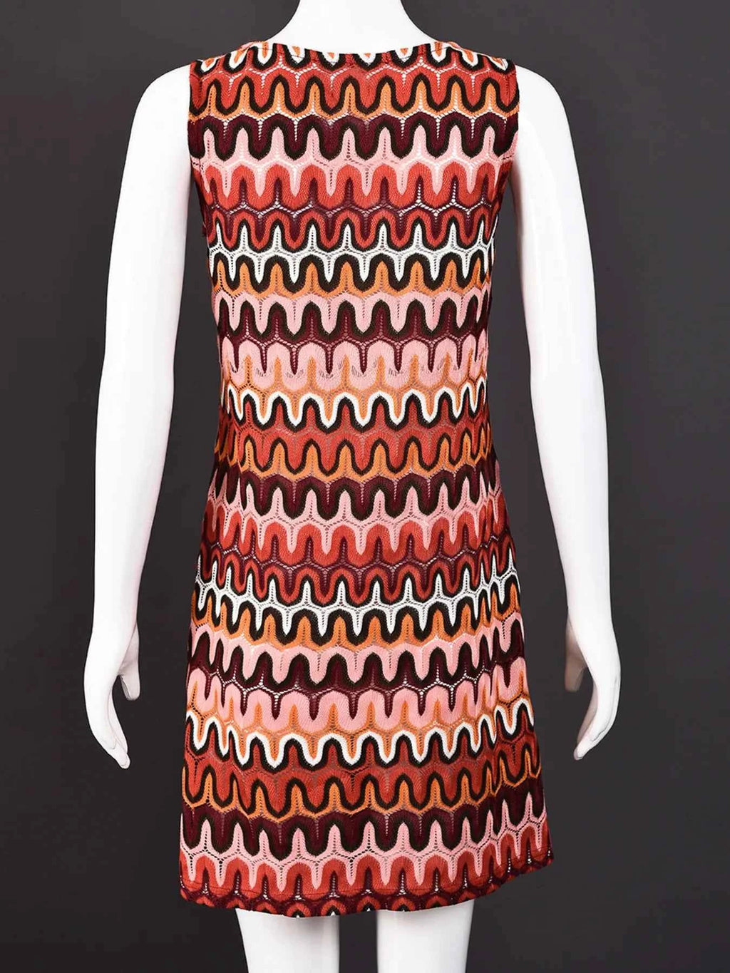 Printed Ease – Robe Sans Manches à Col Rond & Imprimé Graphique